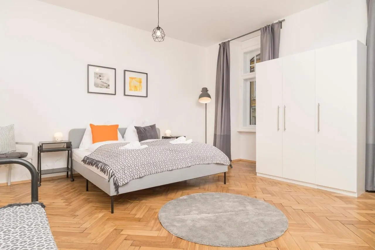 Graz City Apartments 0*,